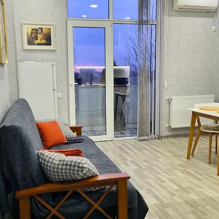 Kate'S New Cozy Apartment クタイシ エクステリア 写真